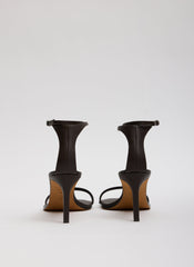Erno Heel | Tibi