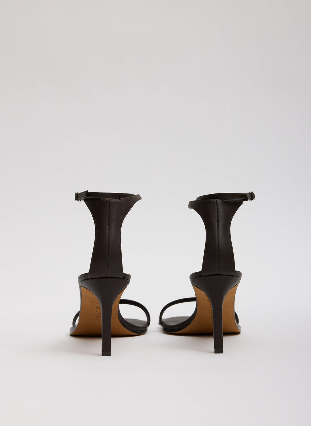 Erno Heel | Tibi