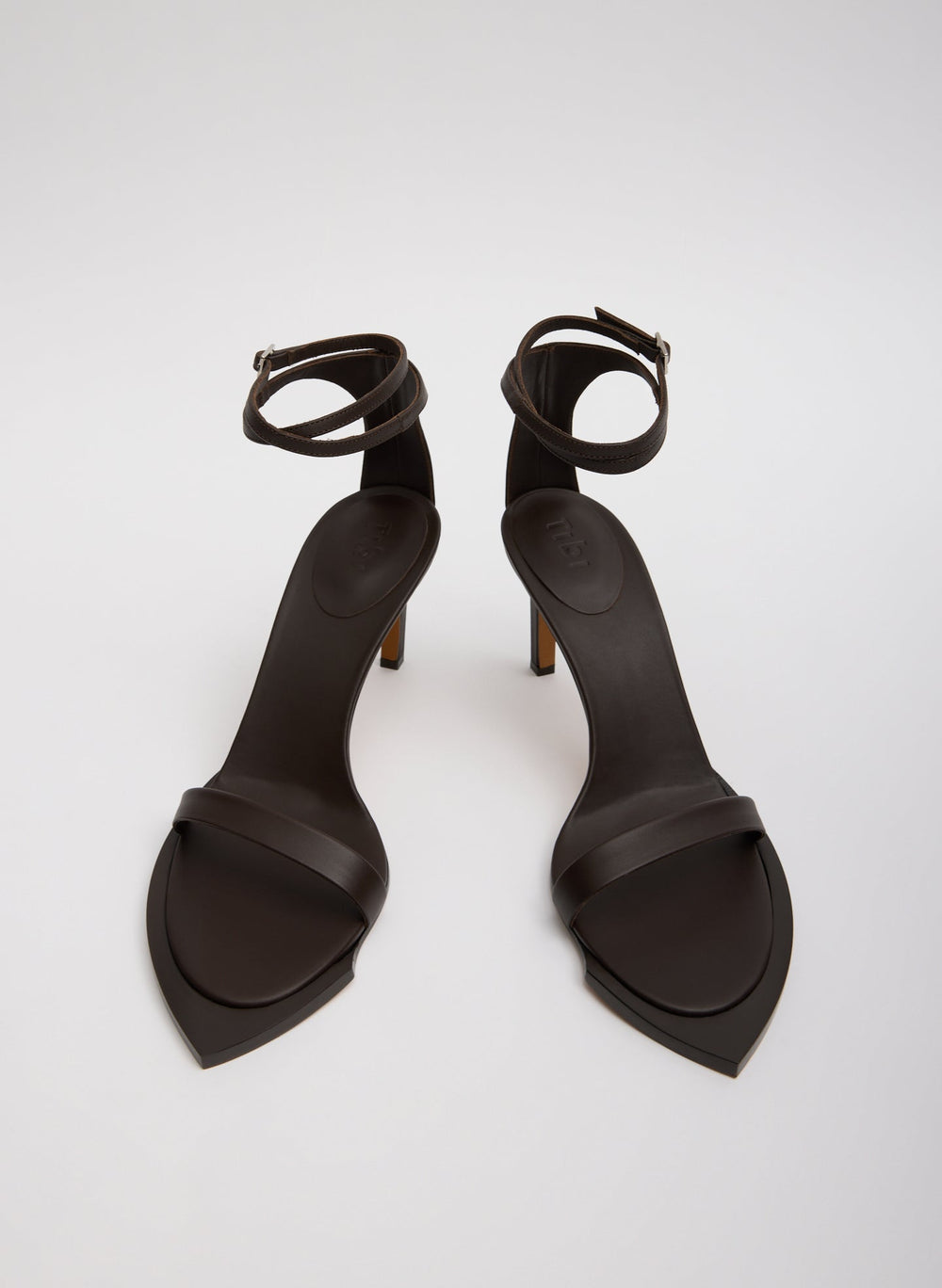 Erno Heel | Tibi