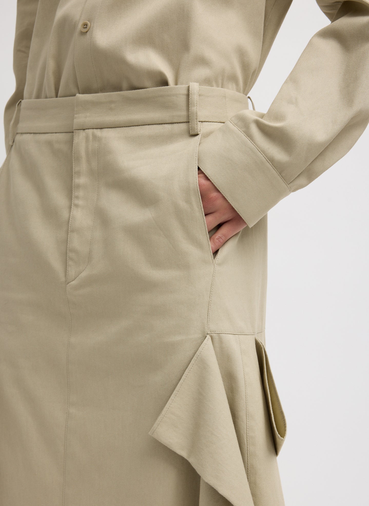 Luxe Spring Twill Tucked Pleat Skirt | Tibi