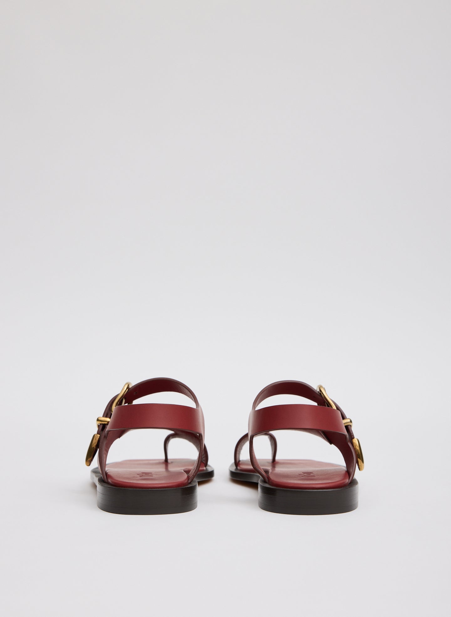 Karel Sandal | Tibi