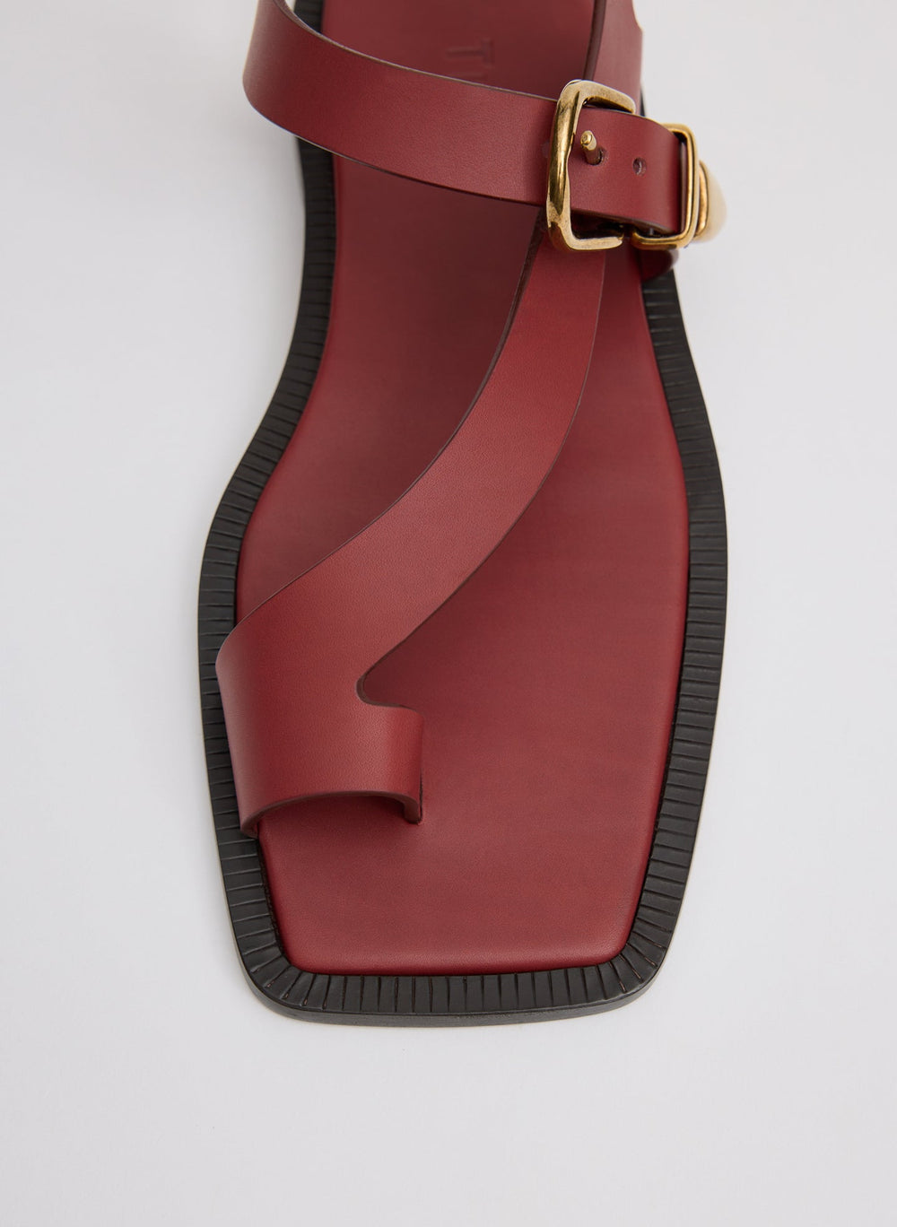 Karel Sandal | Tibi