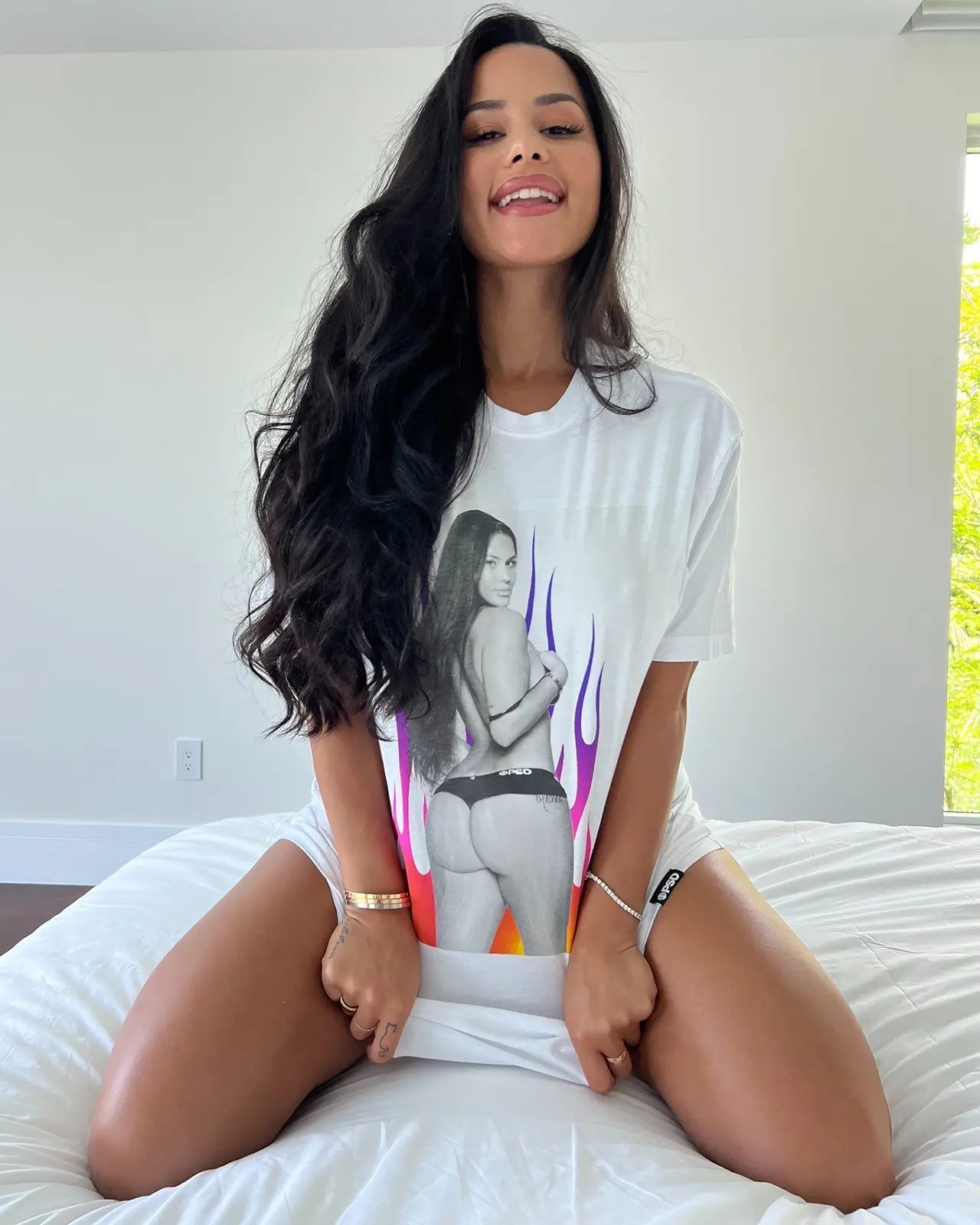 PSD Katya Henry Tee - Graphic Tee