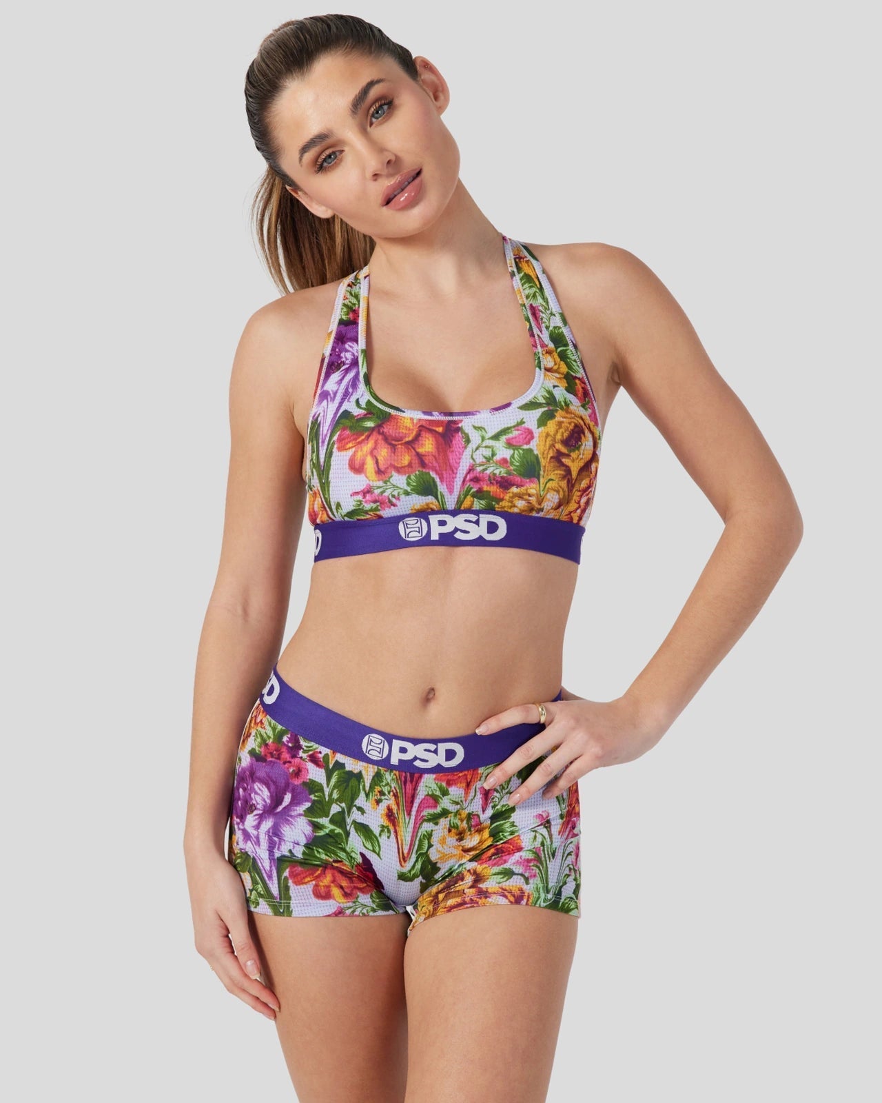 PSD Izabela Guedes - Tapestry Meltdown - Sports Bra